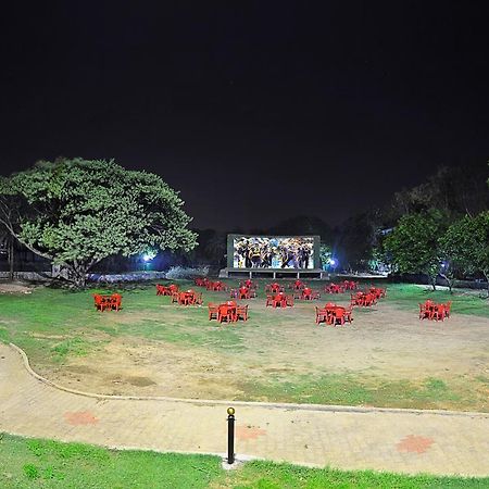 Royal Club Hotel Chennai Exterior foto